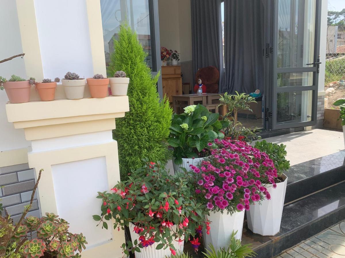 Anh Van Villa Hotel Да Лат Екстериор снимка