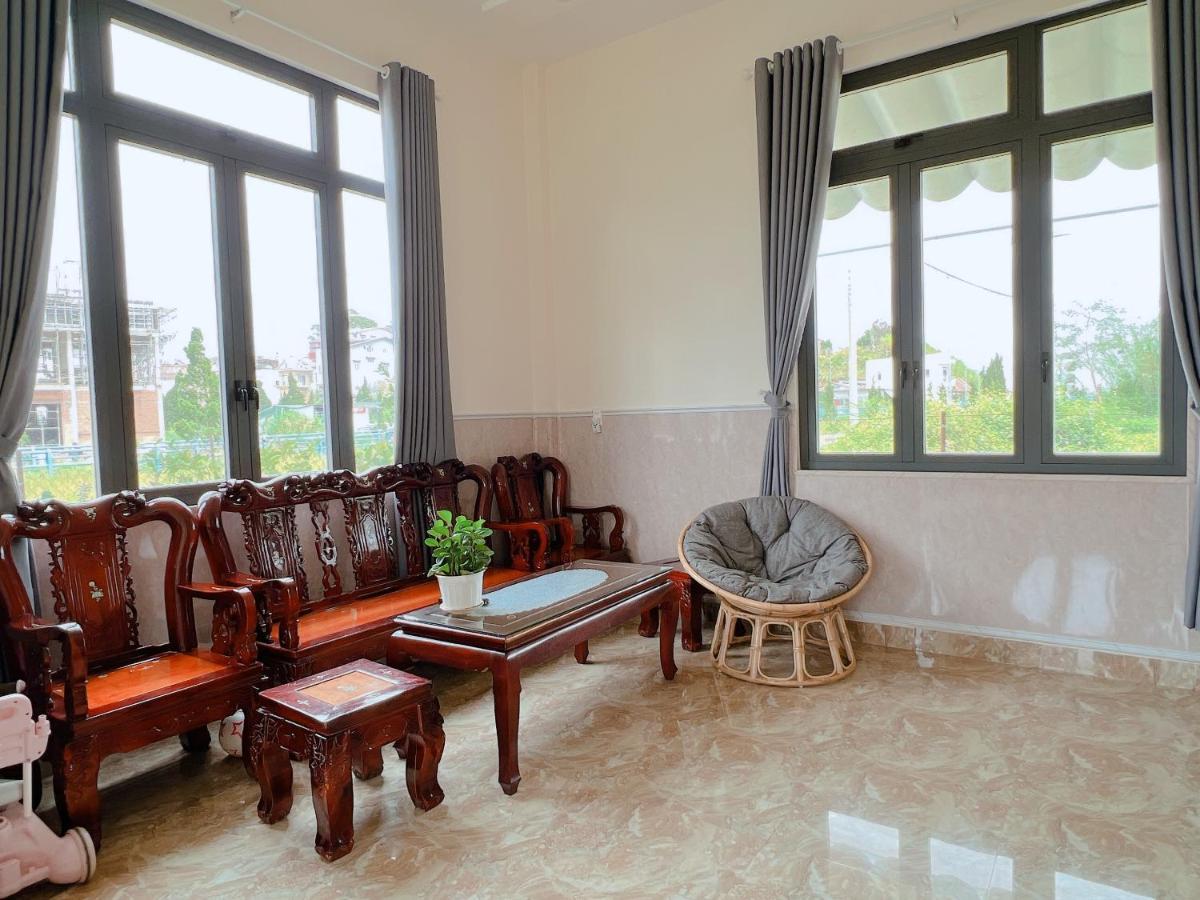 Anh Van Villa Hotel Да Лат Екстериор снимка