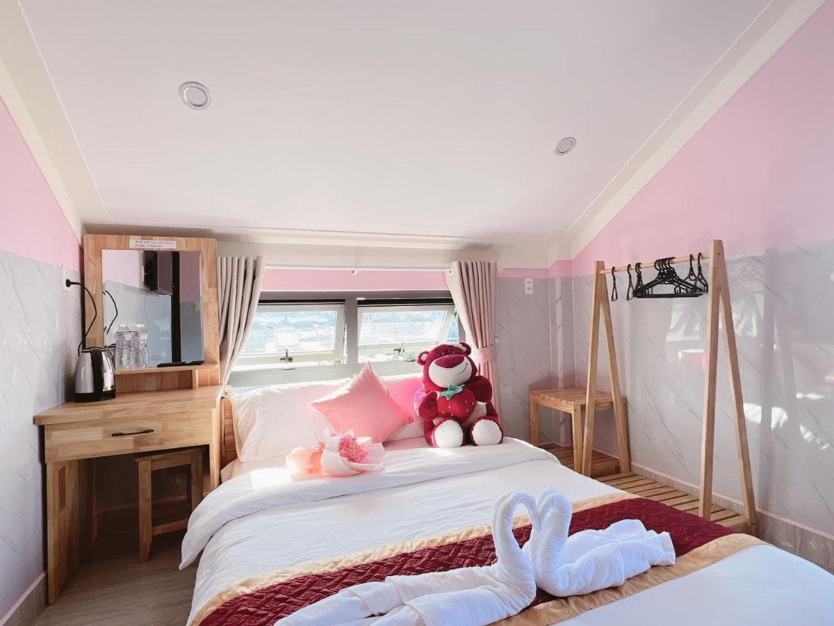 Anh Van Villa Hotel Да Лат Екстериор снимка